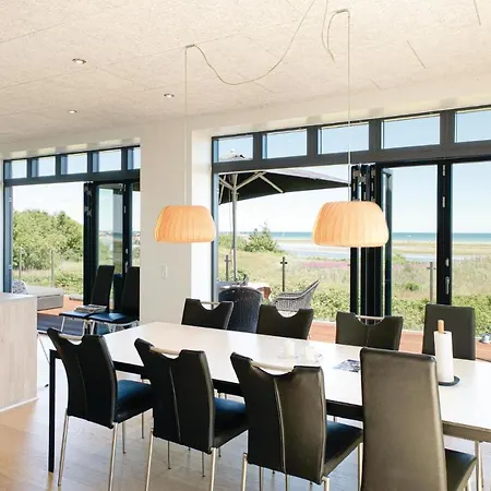 Nice In W/ Wifi And 5 Bedrooms Feriehus Hadsund