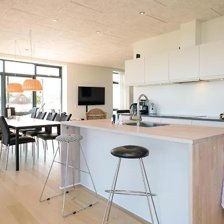 Nice In W/ Wifi And 5 Bedrooms Feriehus Hadsund