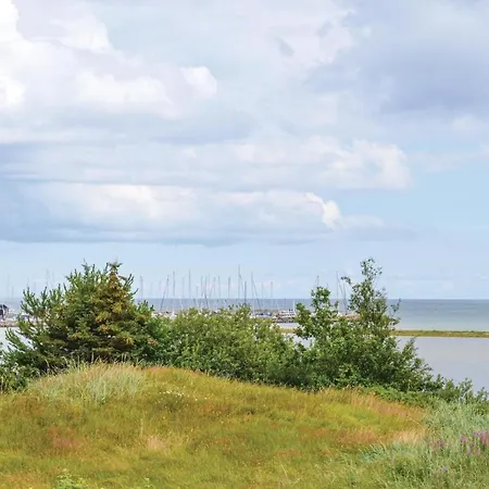 Nice In W/ Wifi And 5 Bedrooms Feriehus *